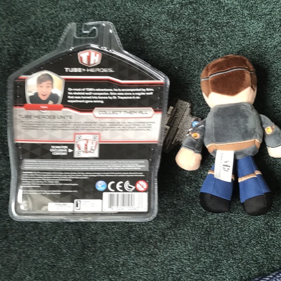 New Tube heroes DanTDM Minecraft hero pack wolf and plush figure - Picture 2 of 3
